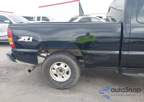 2003 GMC Sierra 1500 Sle z USA, uszkodzony, nr VIN 2GTEK19T131348708